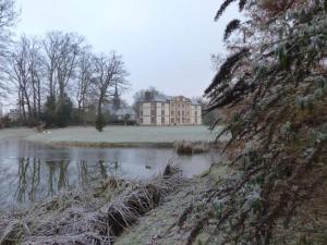 B&B / Chambres d'hotes Chambre E Andre Le Domaine Des Jardins De Bracquetuit : photos des chambres
