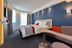 Hotels Holiday Inn Express - Rouen Centre - Rive Gauche, an IHG Hotel : photos des chambres