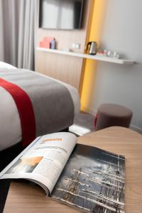 Hotels Holiday Inn Express - Rouen Centre - Rive Gauche, an IHG Hotel : Chambre Lit King-Size Standard avec Balcon - Dernier Étage