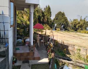 Mountain View Home Stay by StayApart