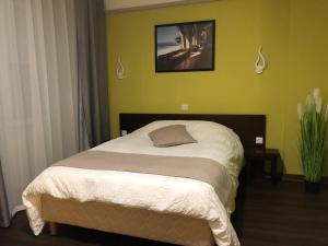 Hotels L'EMBLEME - BOUTIQUE HOTEL : photos des chambres