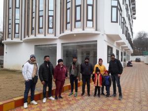 Hotel Zoon Dabb Srinagar airport kashmir