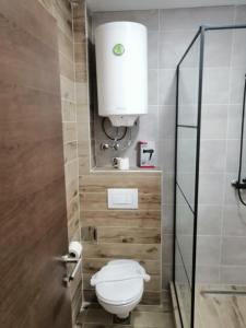 Milmari - Breakfast and pool