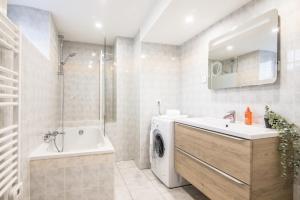 Appartements Centre ville - L'Aventurier - Parking : photos des chambres