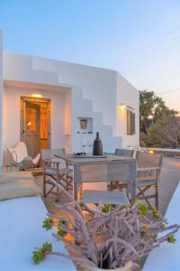 Villa Arades Sifnos with Private Pool