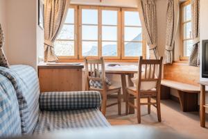 Apartment mit Balkon