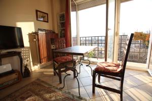 Panoramic Hideaway in Central Buda