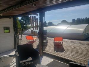Maisons de vacances Les 2 chaumieres avec piscine : photos des chambres