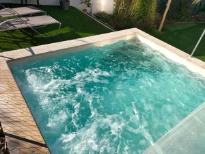 Bienêtre et détente pour cette maison avec spa au calme