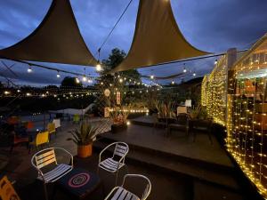 Club AVIVA Guatavita - Hostel - Restaurante, Disco & Bar