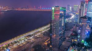 Holiday Inn Nanchang Riverside by IHG - 5hvězdičkové hotely ve městě Nan-čchang