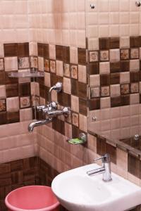 Shree Krishna Hotels