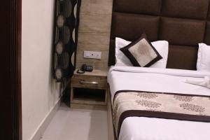 Shree Krishna Hotels