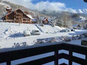 Appartements avec balcon vue sur la montagne - Serre Chevalier Chantemerle