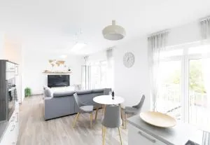 Moderne 2 Zimmer Ferienwohnung mit Dachterrasse - 95qm - Loxstedt