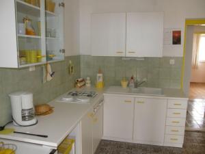 Apartment in Bol with sea view, balcony, air conditioning, WiFi 3416-2