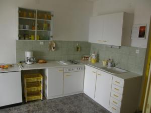 Apartment in Bol with sea view, balcony, air conditioning, WiFi 3416-2