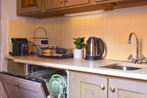 Welc-ōM Battisti Heights