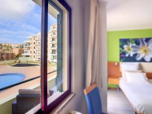 The Seaview Studio by LovelyStay