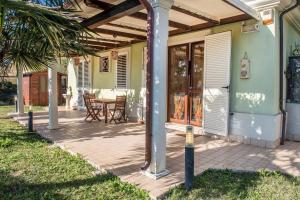 M273 - Marcelli, nuovo trilocale con giardino