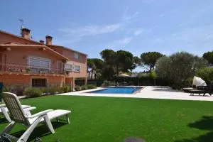 Gaudi CostaBravaSi - 圣塔克里斯蒂纳阿鲁