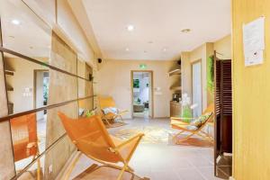 Hotels Kyriad Restaurant Centre SPA Vichy : photos des chambres