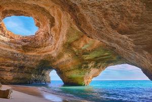 Seaview villa with private pool & gardens near Benagil Beach