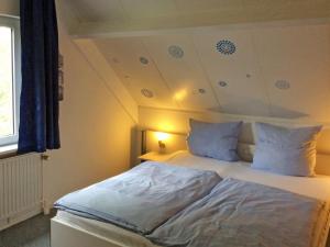 Holiday Home Tossens-6 by Interhome
