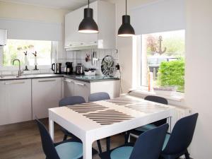 Holiday Home Tossens-8 by Interhome