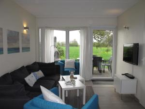 Holiday Home Tossens-8 by Interhome