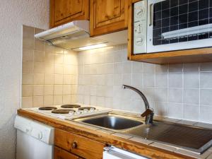 Apartment Home Club - Lavachet-1 by Interhome