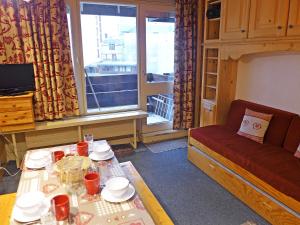 Apartment Le Grand Tichot A et B - Val Claret-8 by Interhome