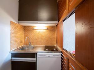 Apartment Les Grandes Platières II by Interhome