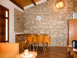 Holiday Home Pinezici-2 by Interhome