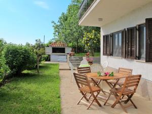 Apartment Luka by Interhome 