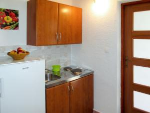 Apartment Lukeni-2 by Interhome