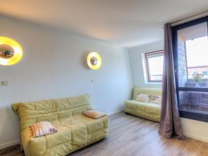 Studio Les Marinas-4 by Interhome