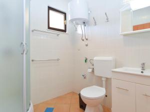 Apartment Viktor-2 by Interhome