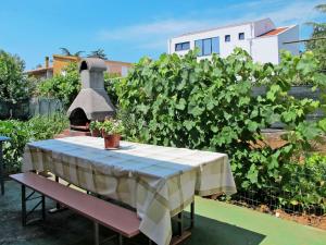 Apartment Ruža 2 by Interhome