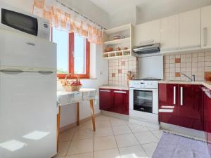 Holiday Home Ana Lucija by Interhome