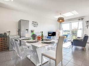 Apartment Le Domaine de Fort Neuf by Interhome