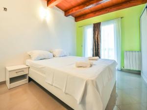 Apartment Škroćo-2 by Interhome