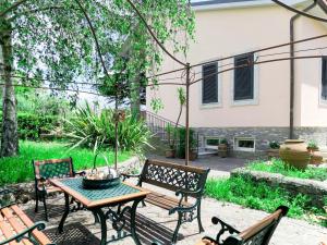 Apartment Amalasunta by Interhome