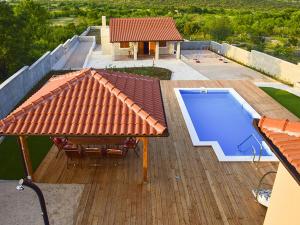 Holiday Home Julija by Interhome