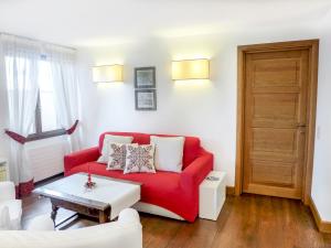 Apartment Chesa Sonnalpine B 52 by Interhome