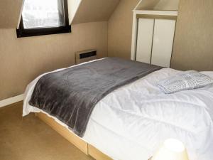 Apartment Les Jardins du Yacht Club by Interhome