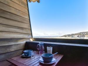 Studio Les Marinas-12 by Interhome