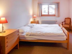 Apartment Montagnards 17 by Interhome