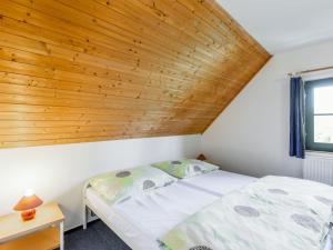 Holiday Home Holiday Hill 35 by Interhome