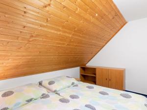 Holiday Home Holiday Hill 29 by Interhome